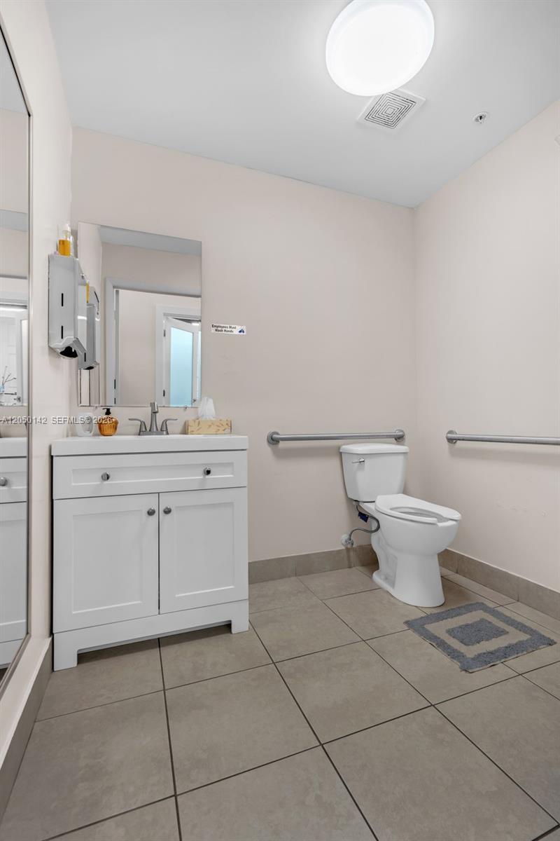 7801 NW 95th Street