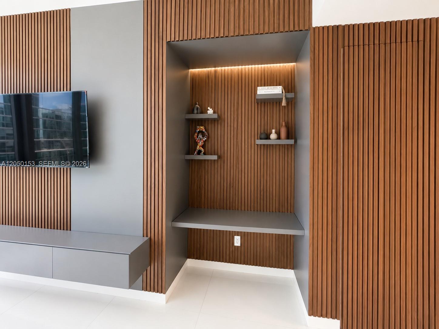 300 Biscayne Boulevard Way