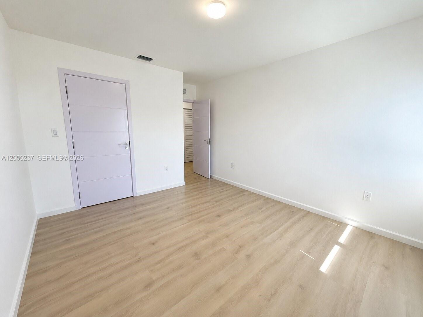 552 NW 7th Street