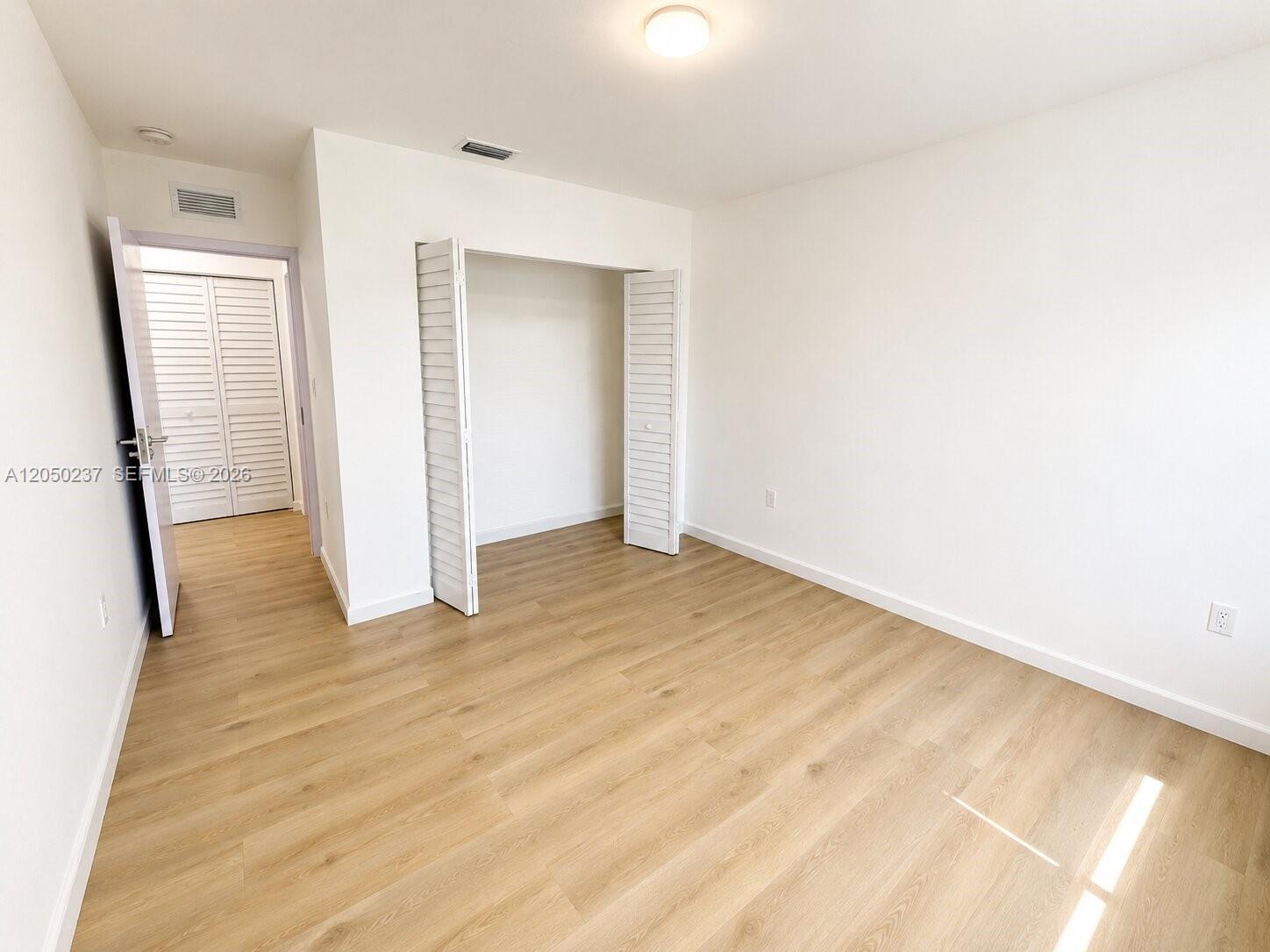 552 NW 7th Street