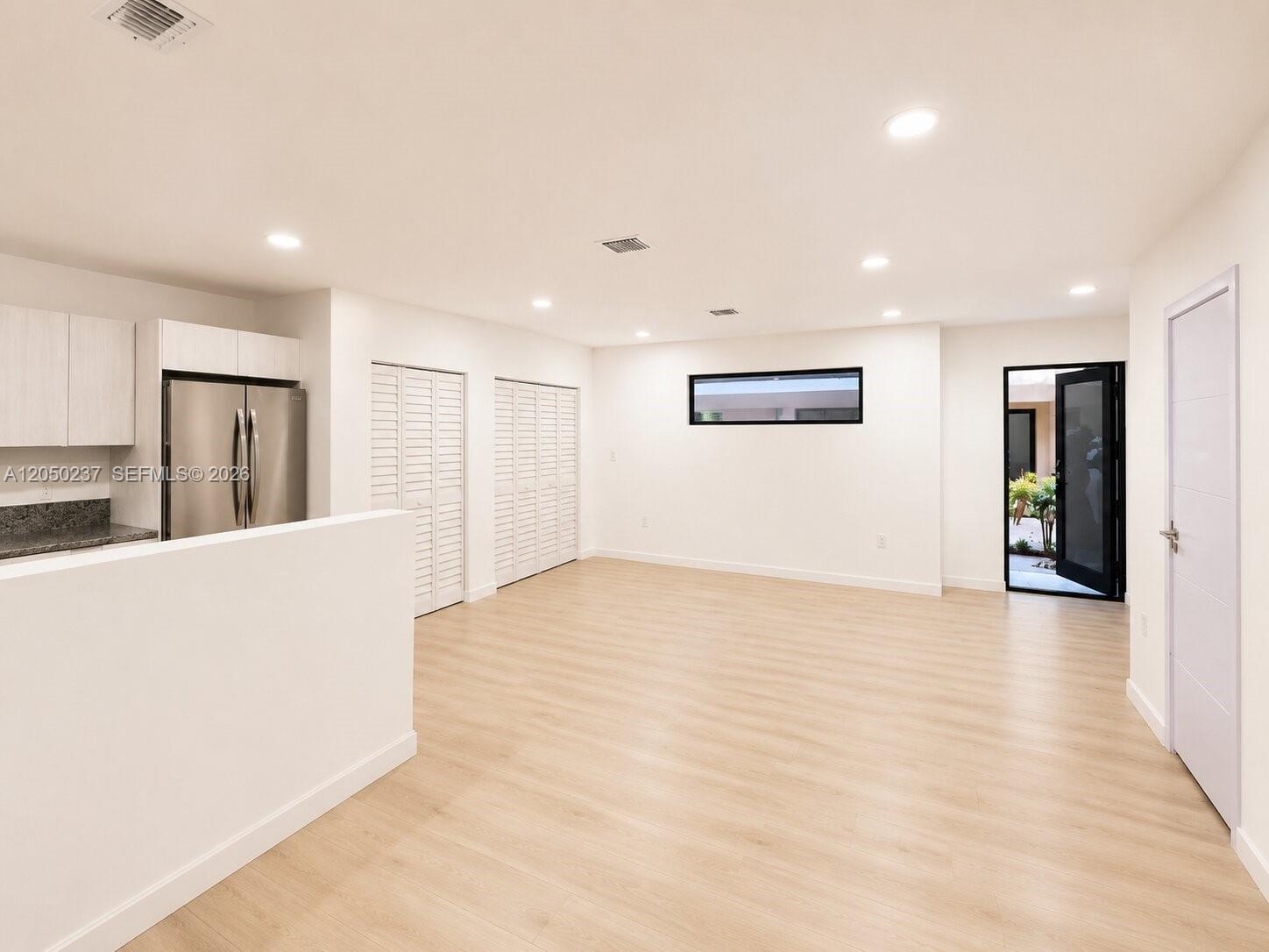 552 NW 7th Street