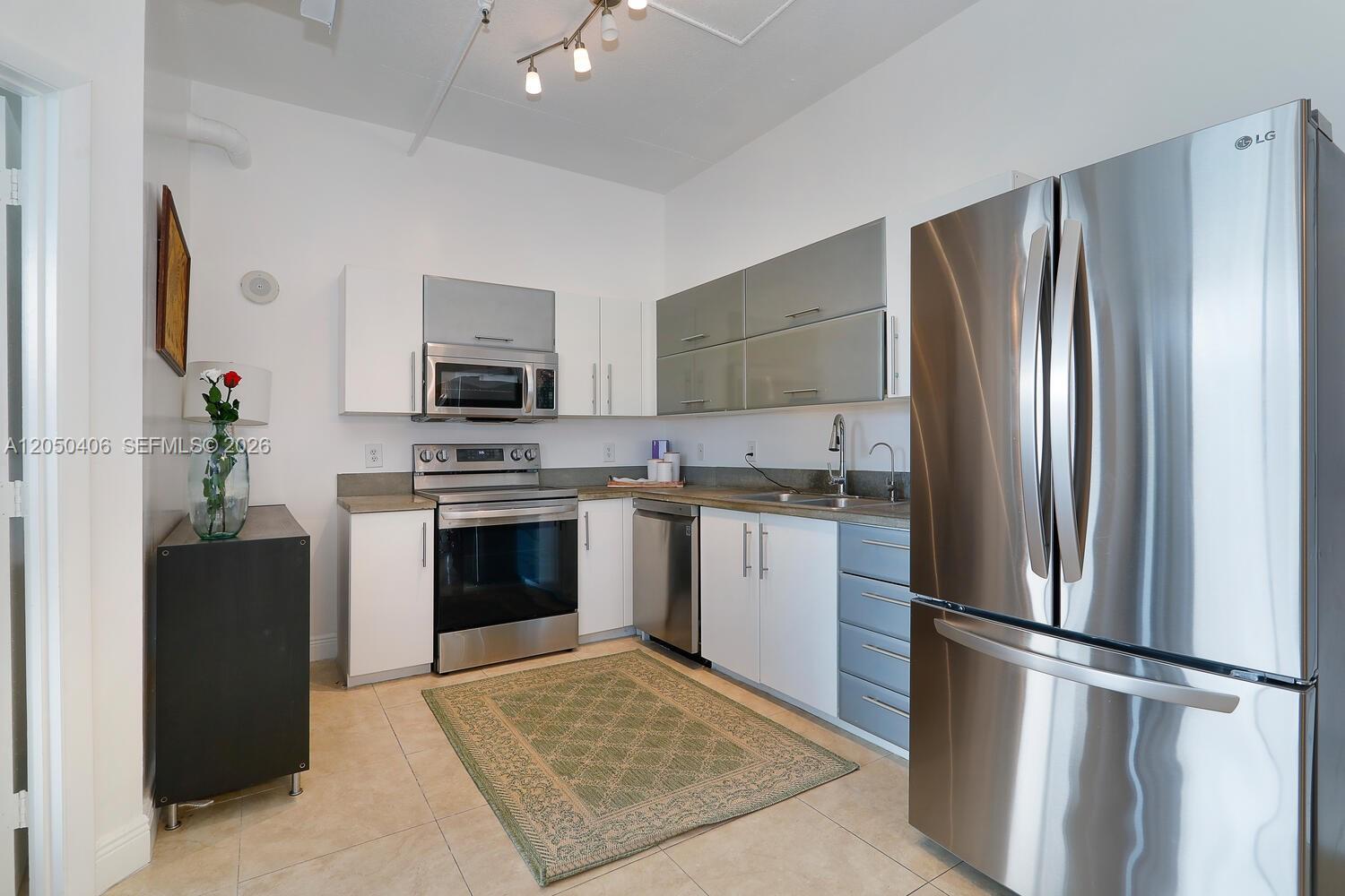 444 NE 30th Street