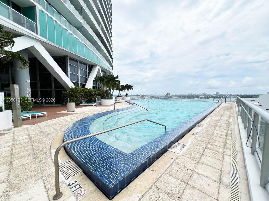 888 Biscayne Boulevard