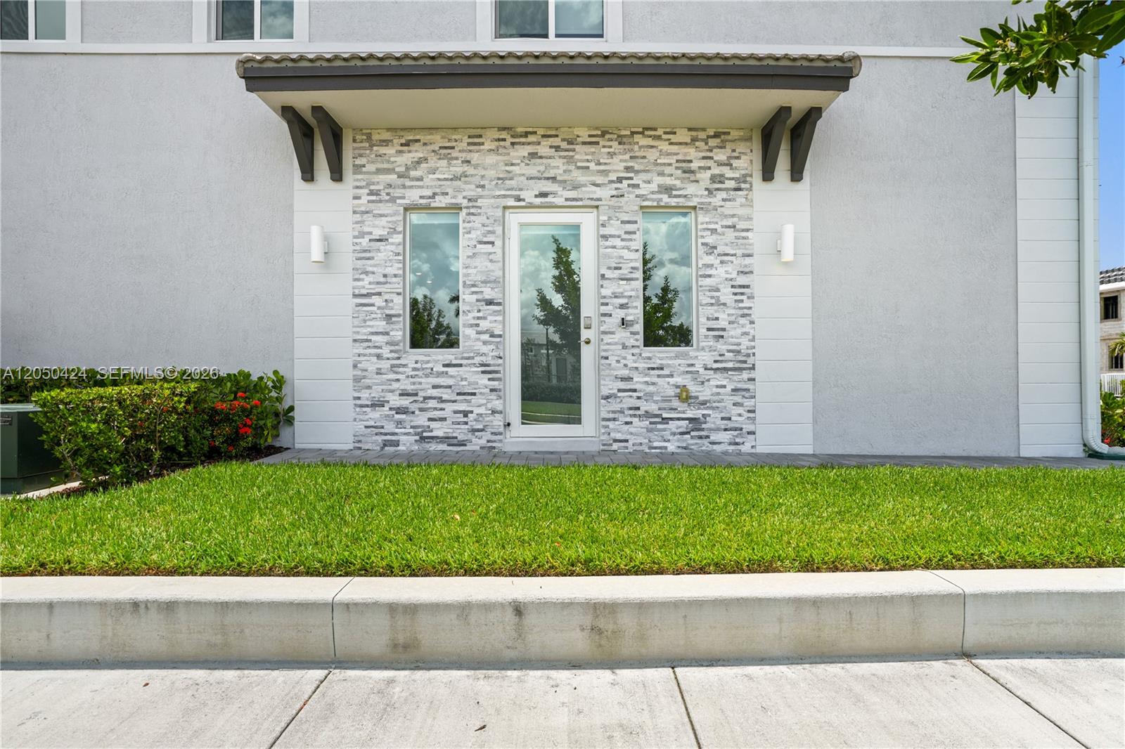 715 SE 15th Street