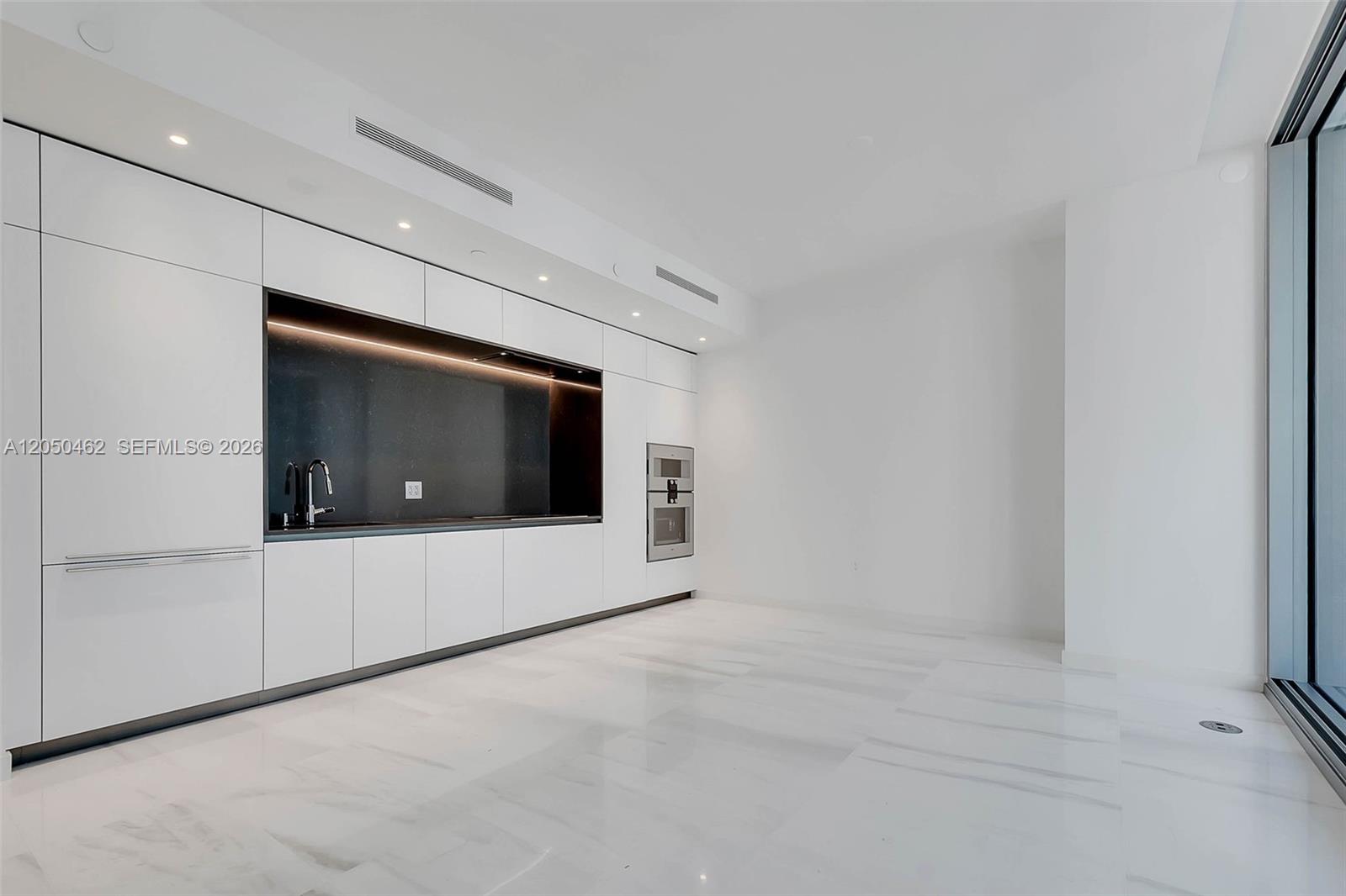 300 Biscayne Boulevard Way