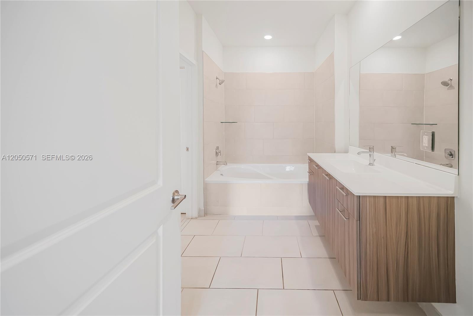 8265 NW 41st Street