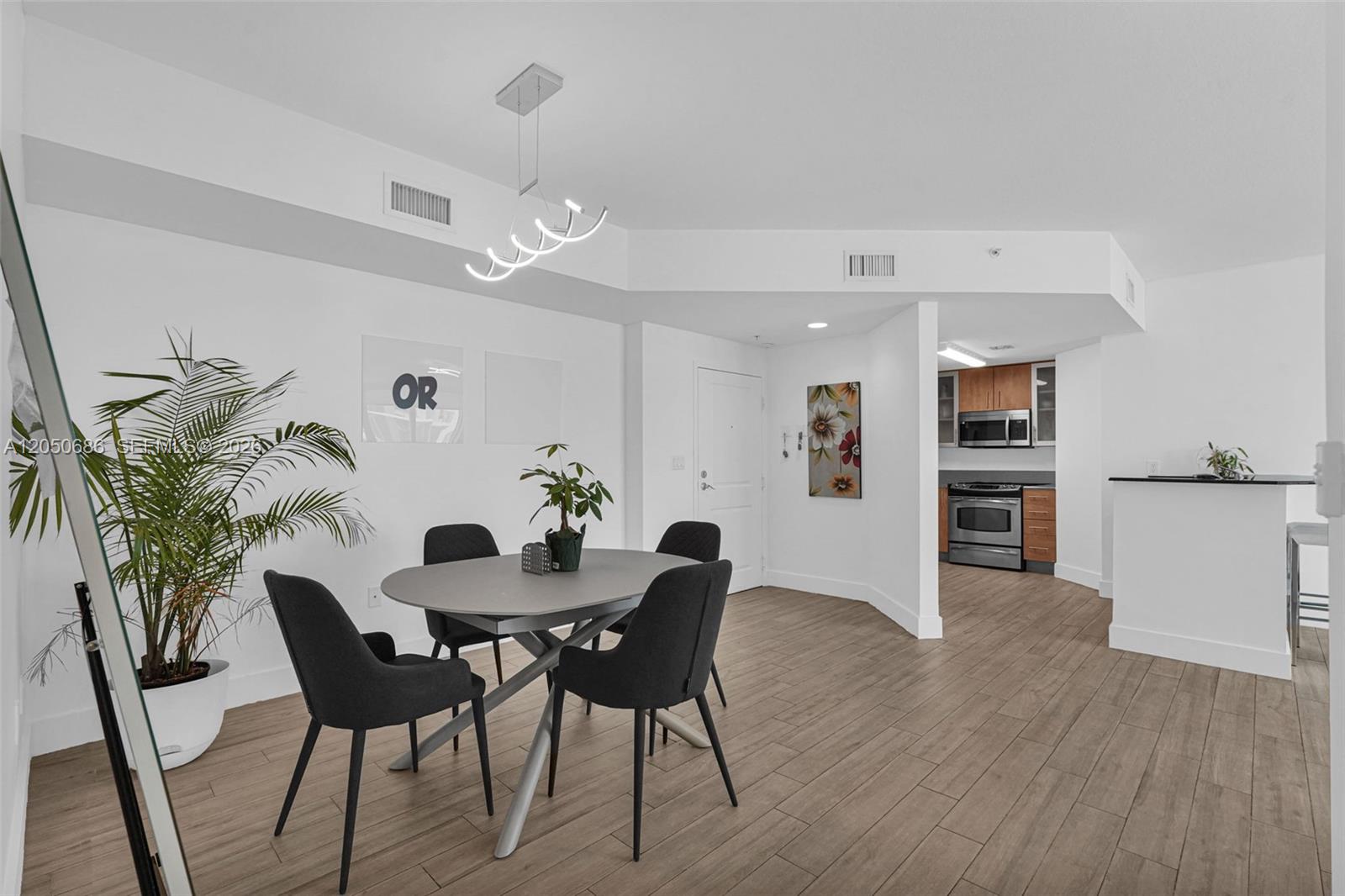 7900 Harbor Island Drive