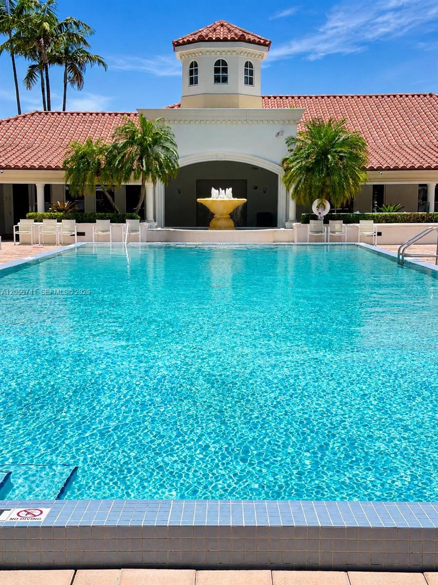 20000 E Country Club Drive