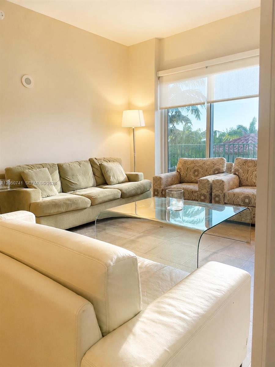 20000 E Country Club Drive