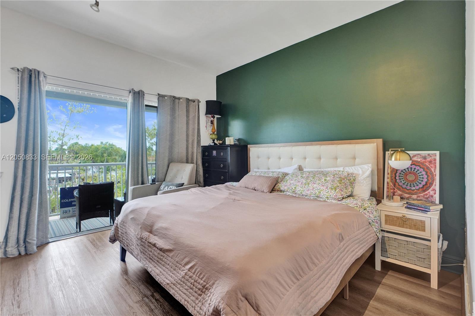 2404 NE 135th Street