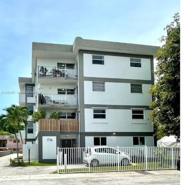1736 SW 19th Street