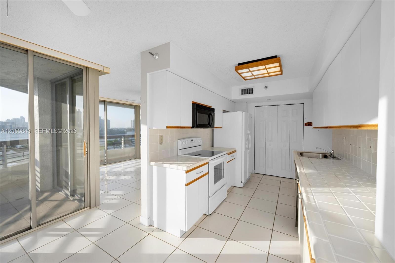 3530 Mystic Pointe Drive