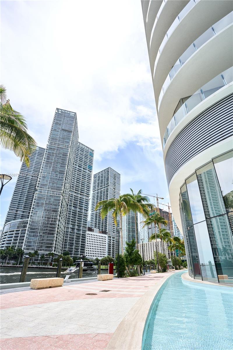 300 Biscayne Blvd Way