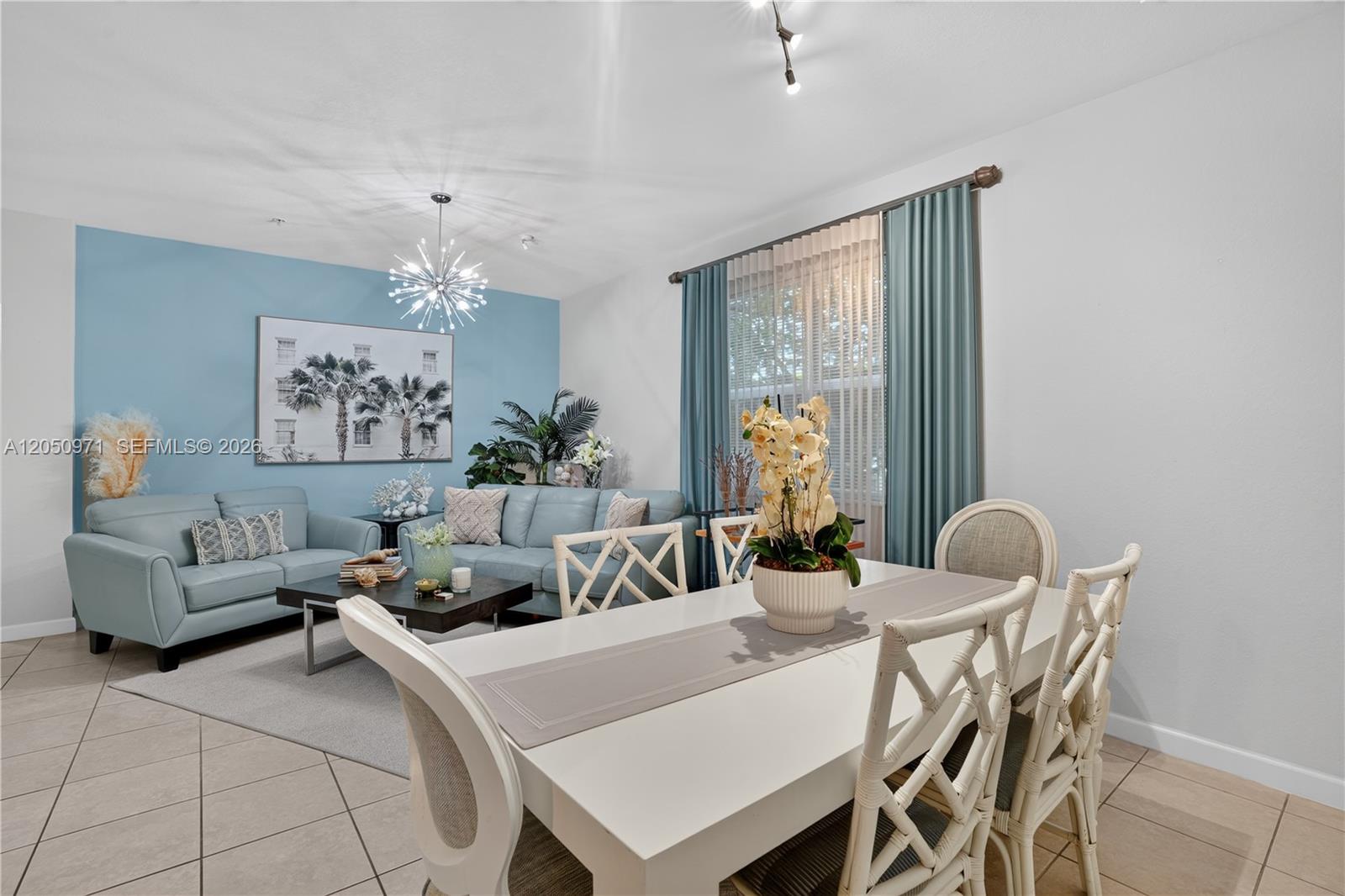 112 SE 28th Terrace