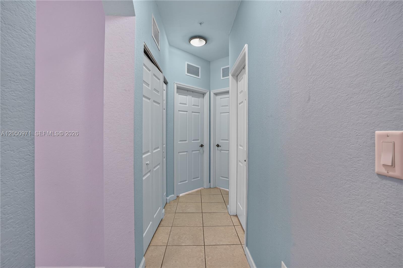 112 SE 28th Terrace
