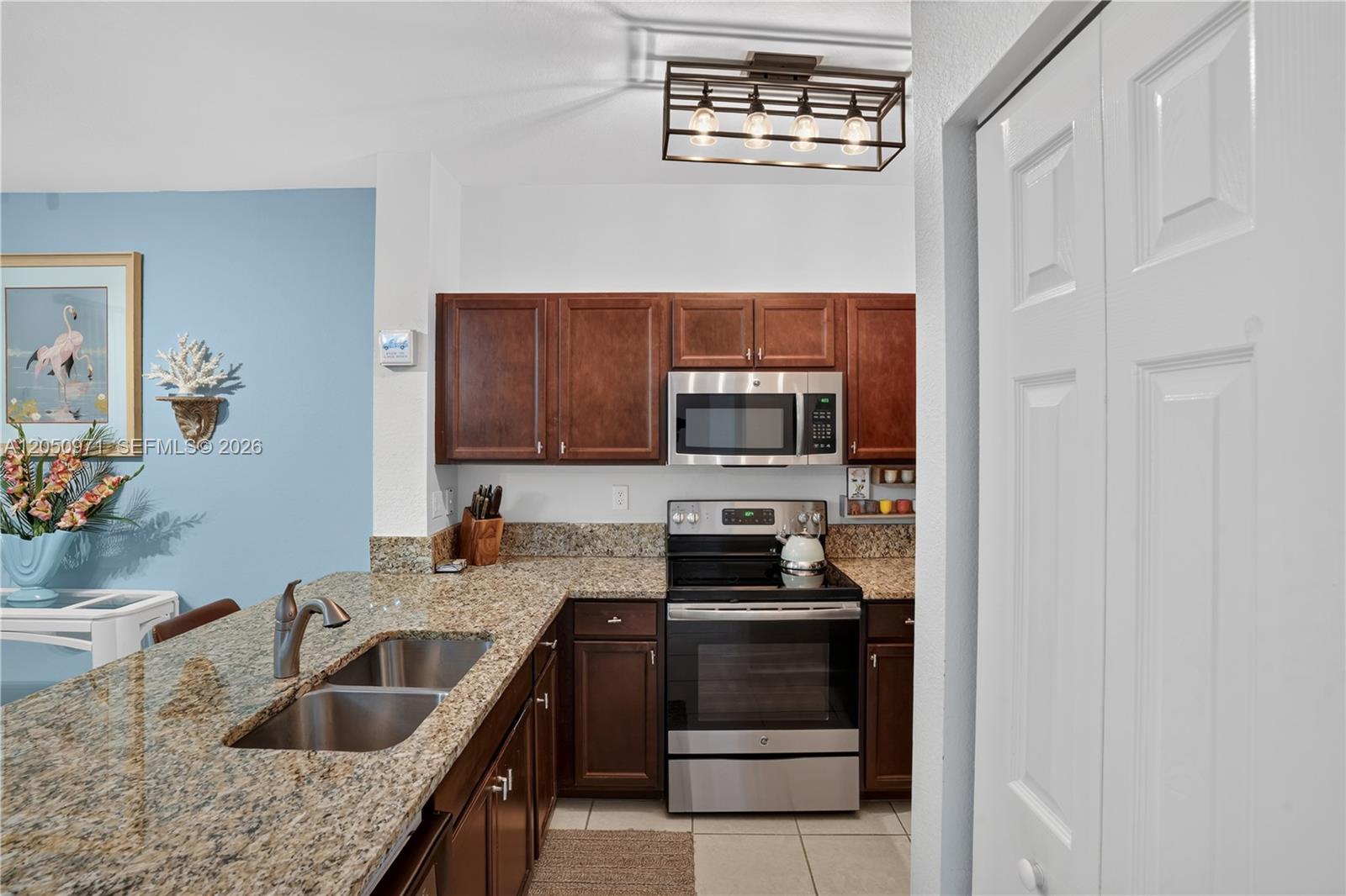 112 SE 28th Terrace