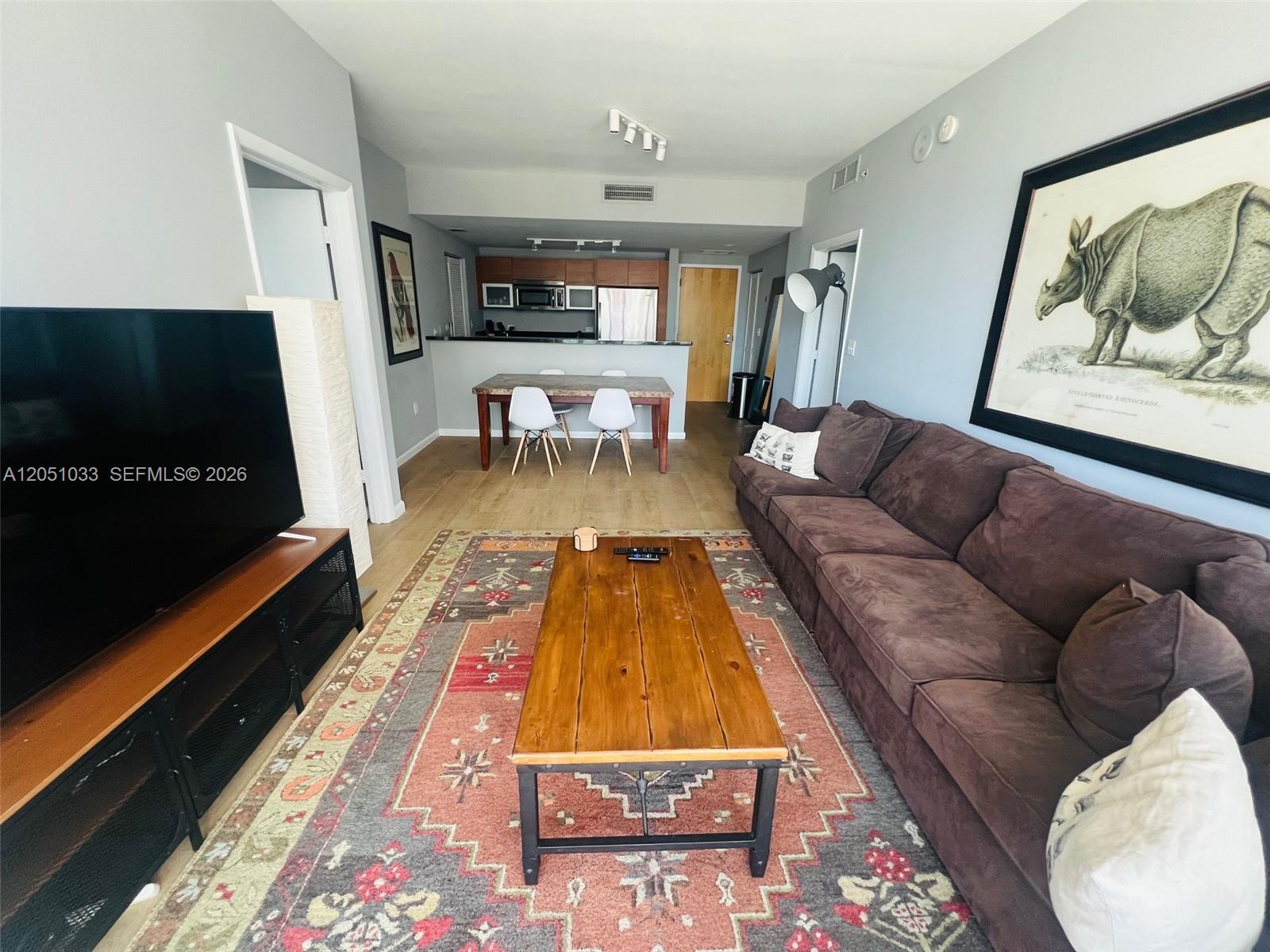 253 NE 2nd Street
