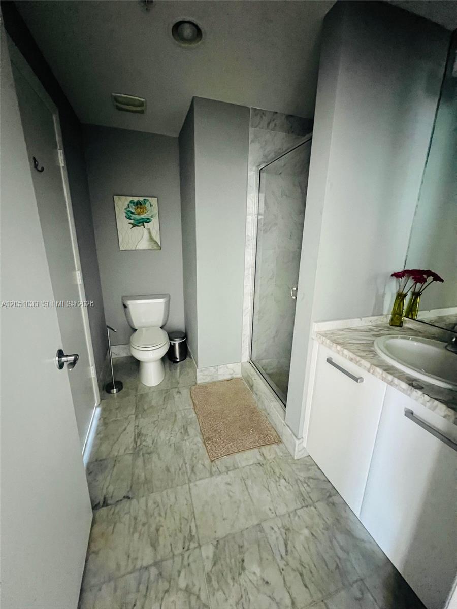 253 NE 2nd Street