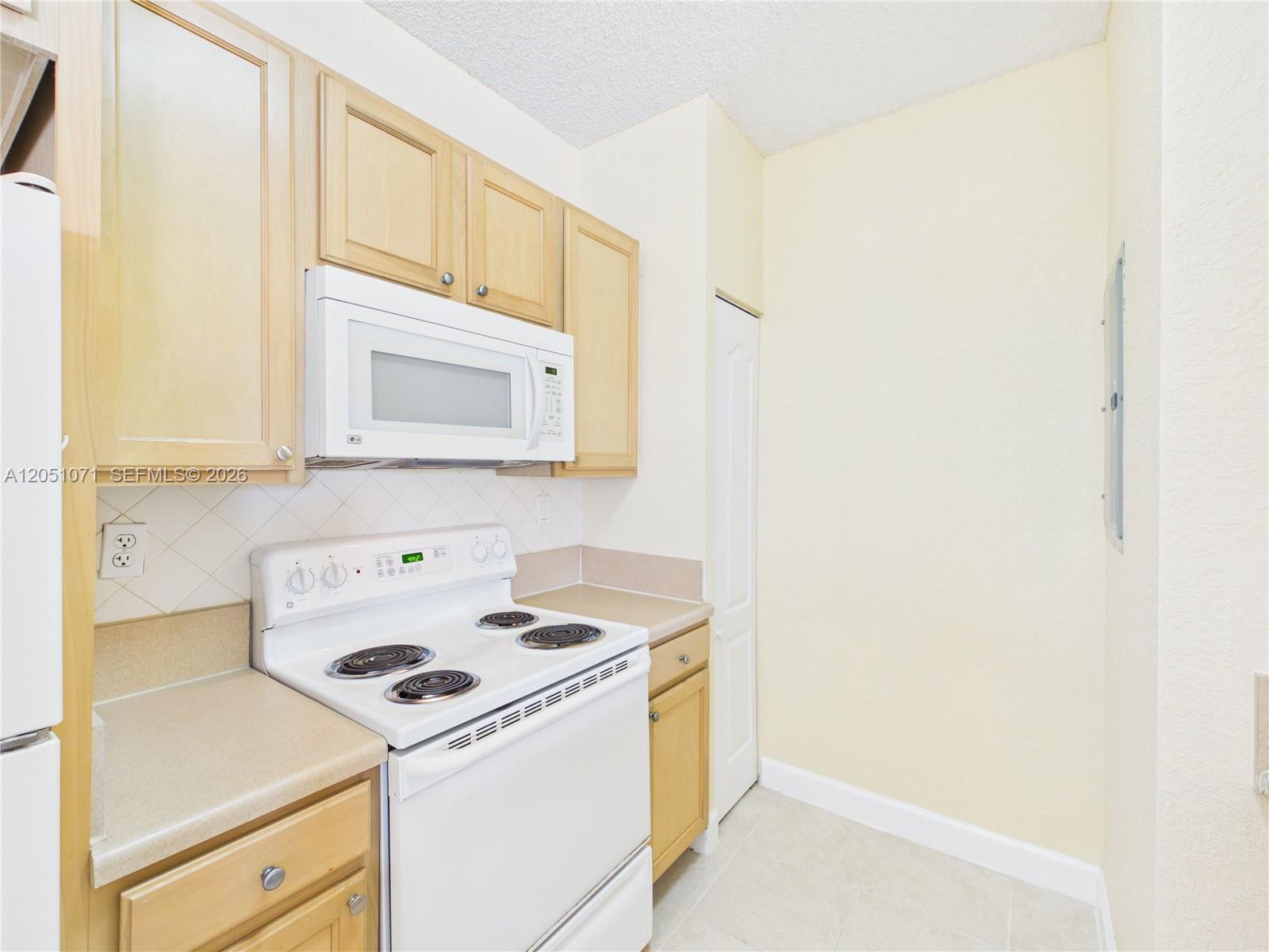 6001 SW 70th Street
