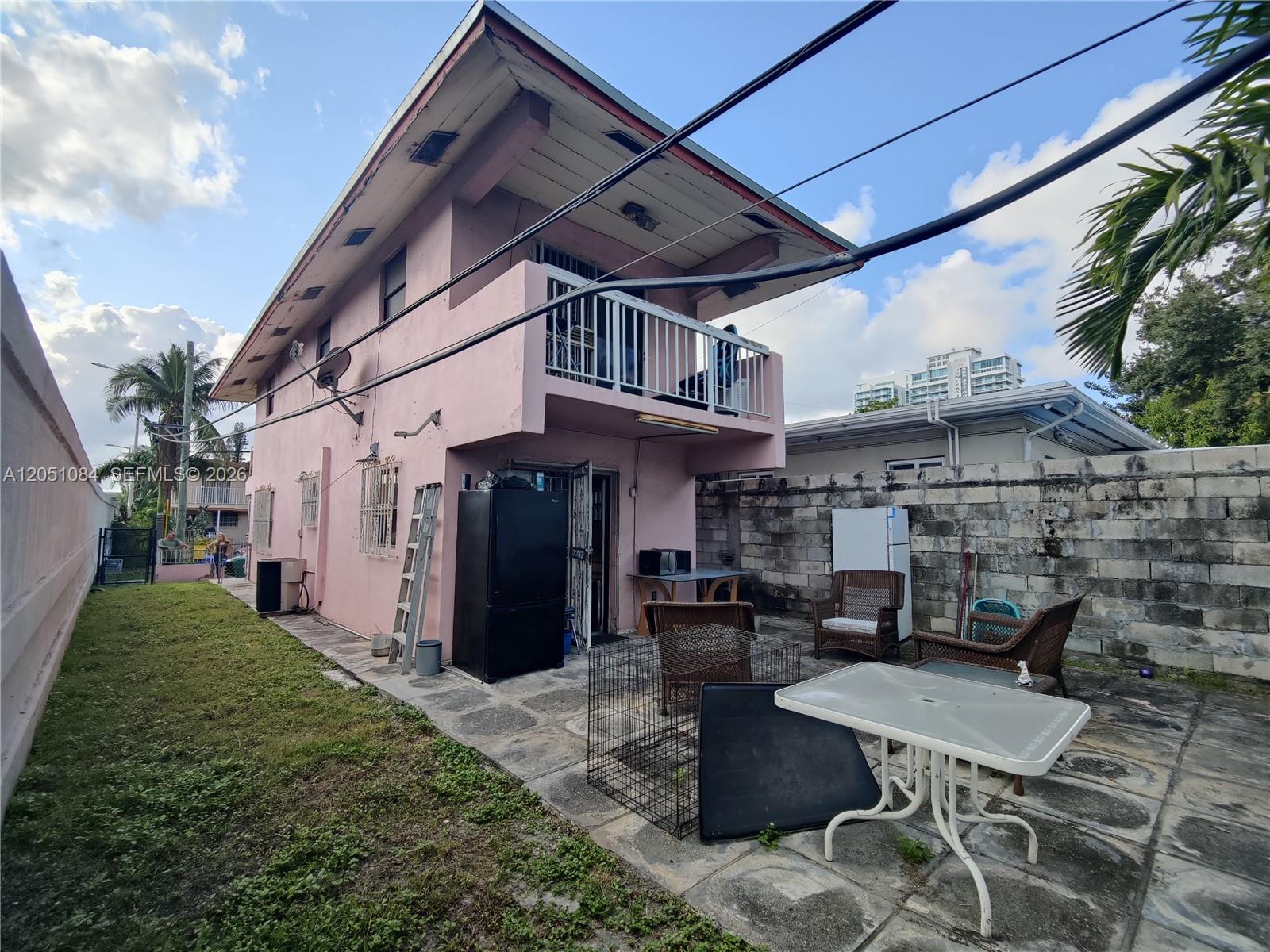 945 NW 19th Avenue