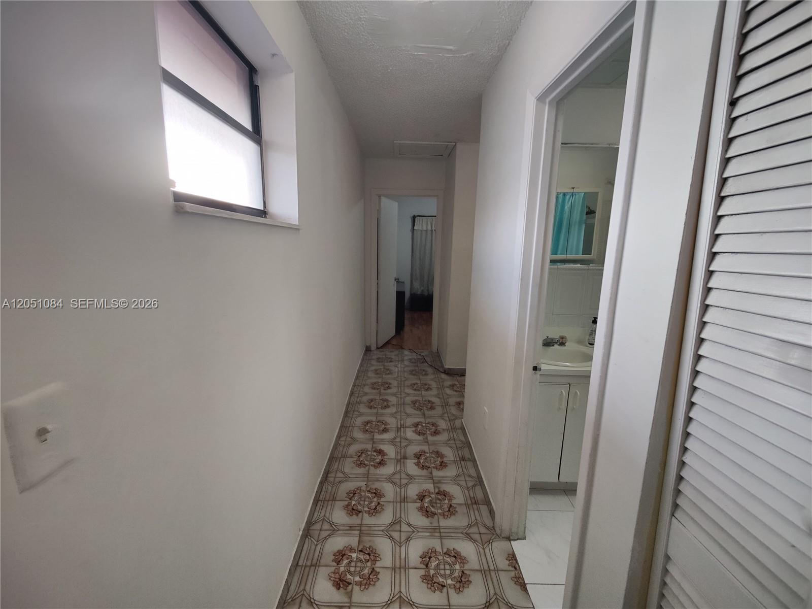 945 NW 19th Avenue
