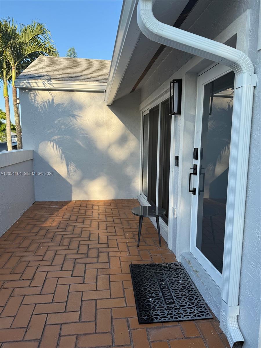 10350 SW 208th Terrace