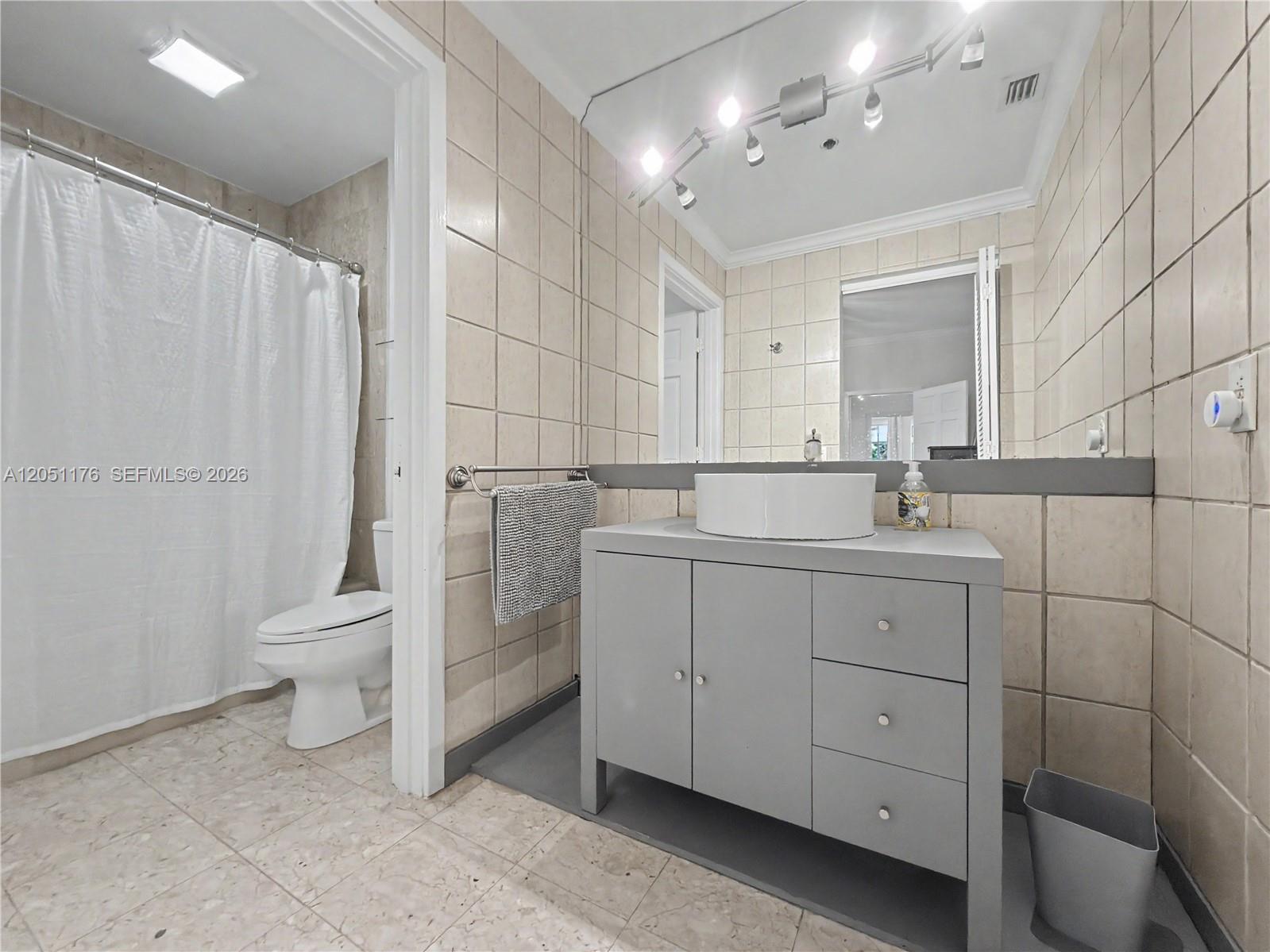 2124 Fisher Island Drive