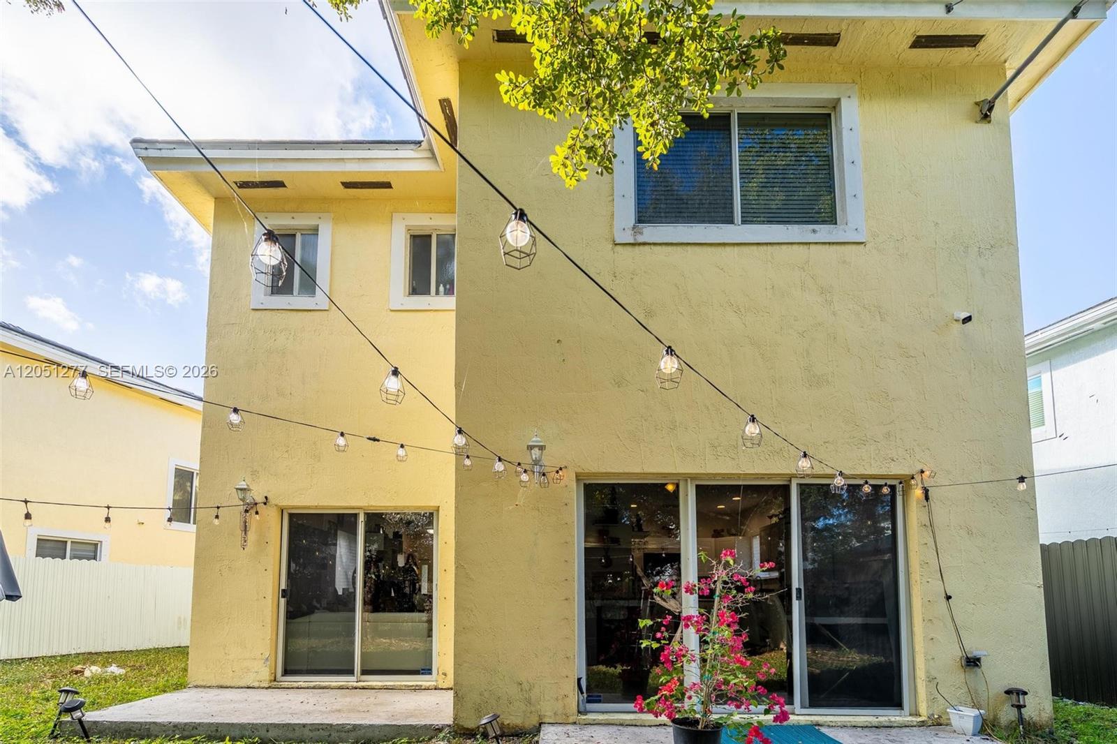 357 NE 35th Terrace