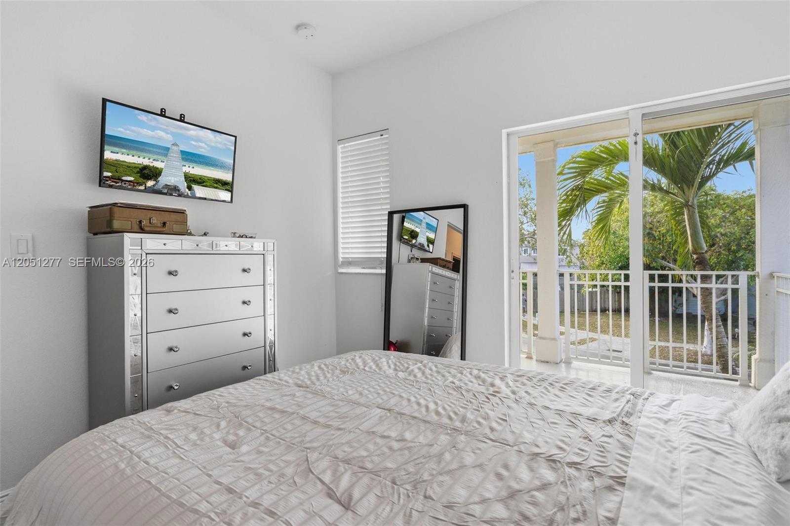 357 NE 35th Terrace