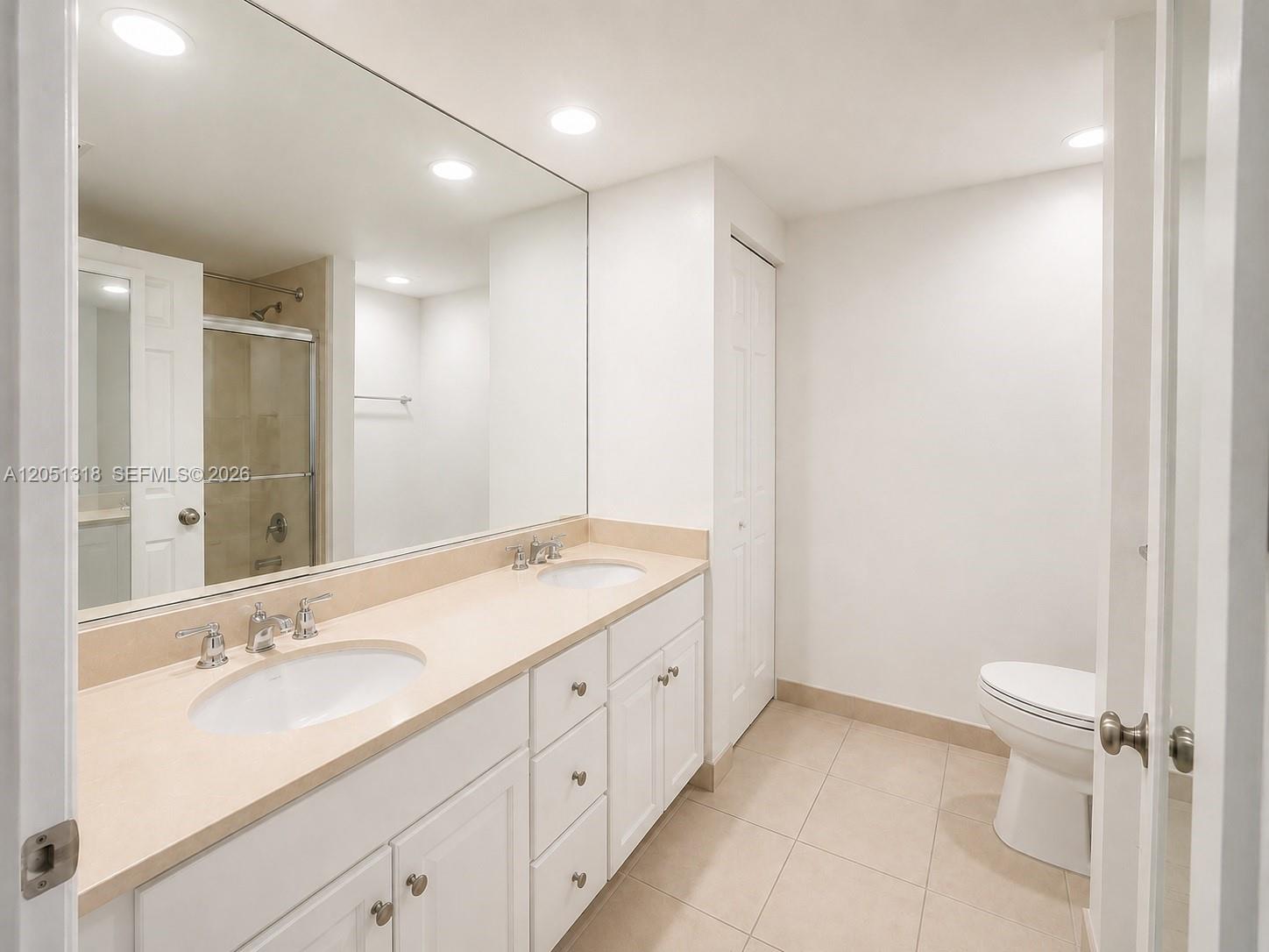 2000 N Bayshore Drive