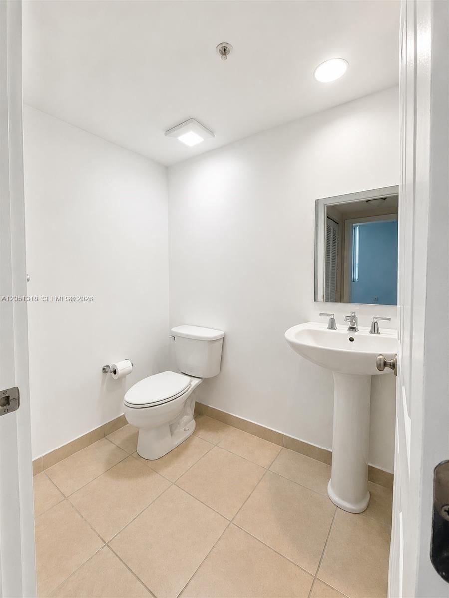 2000 N Bayshore Drive