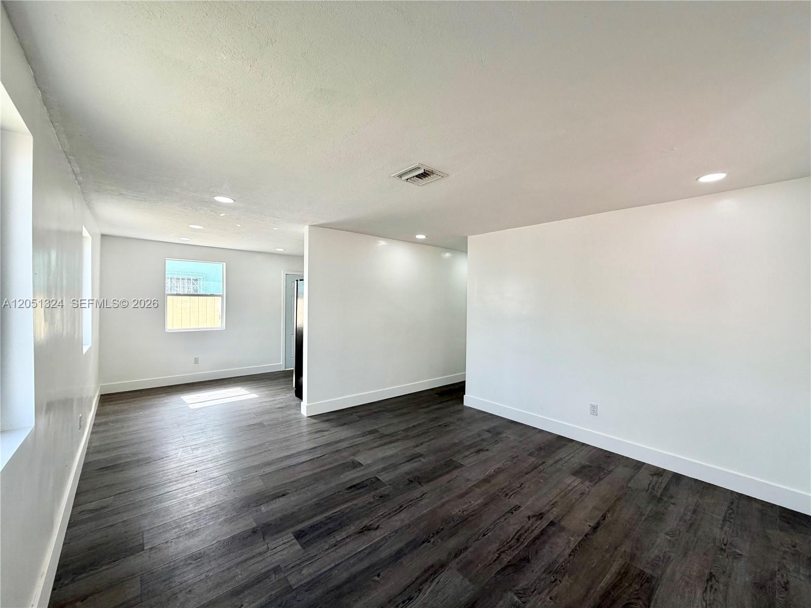 685 SE Park Drive