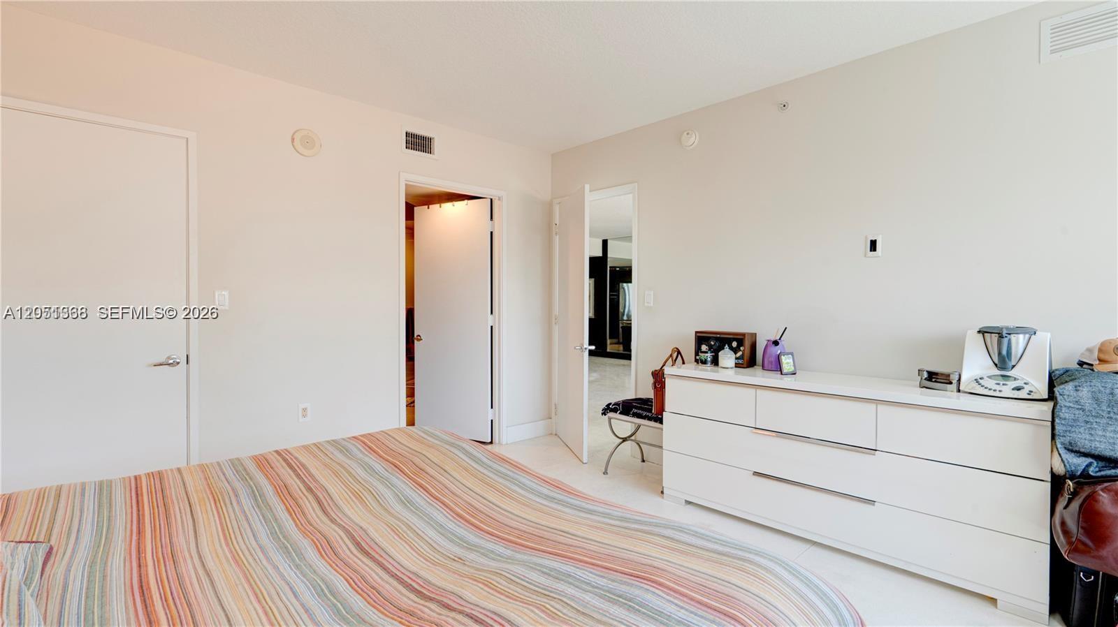 200 Sunny Isles Boulevard