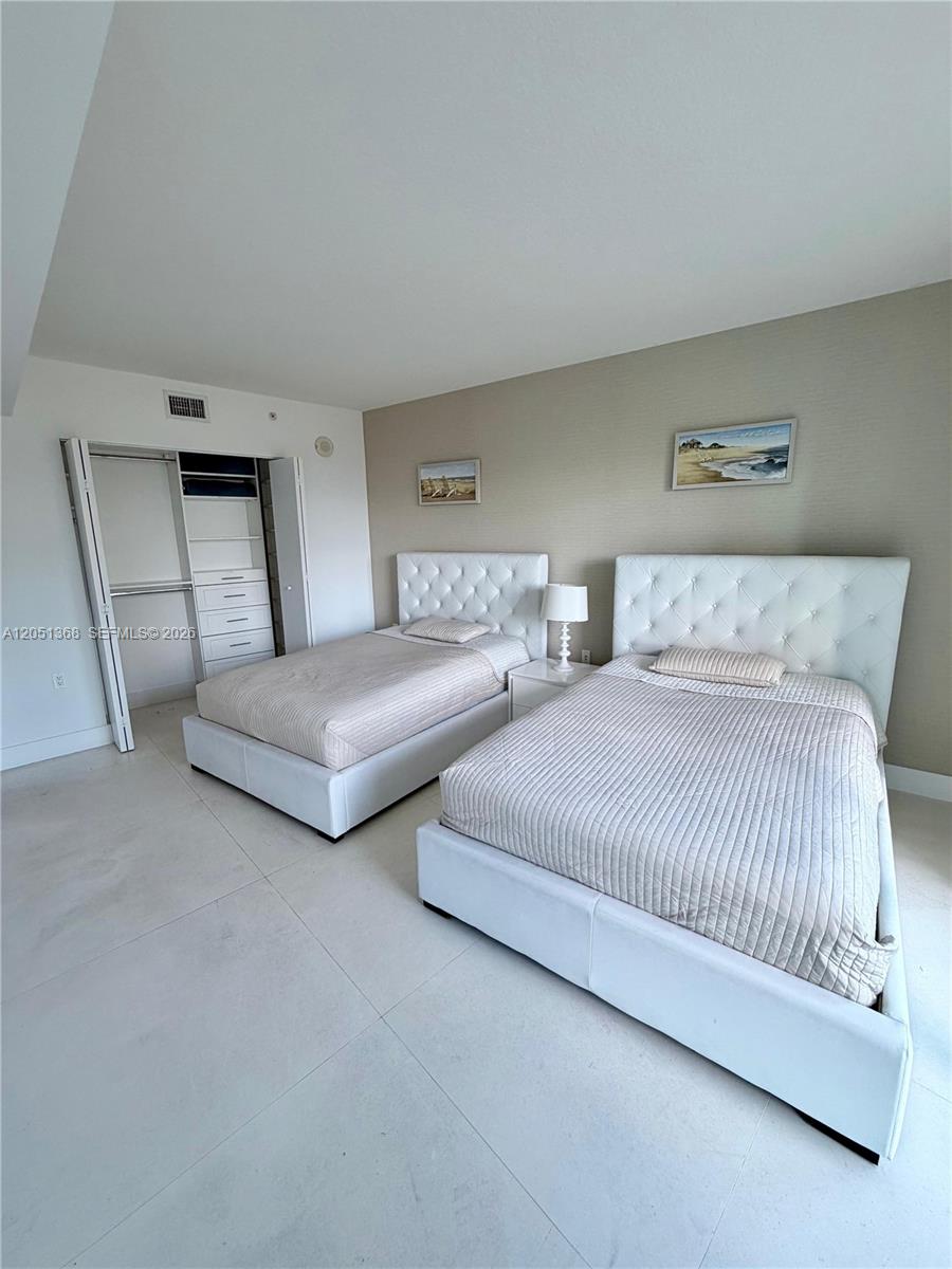 200 Sunny Isles Boulevard