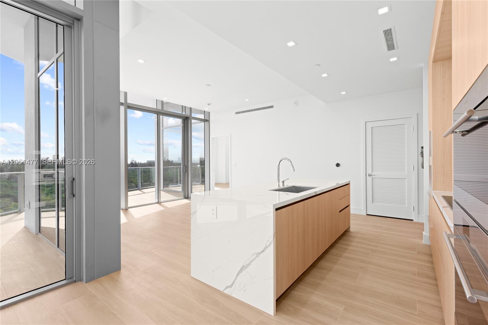 2411 Laguna Creek