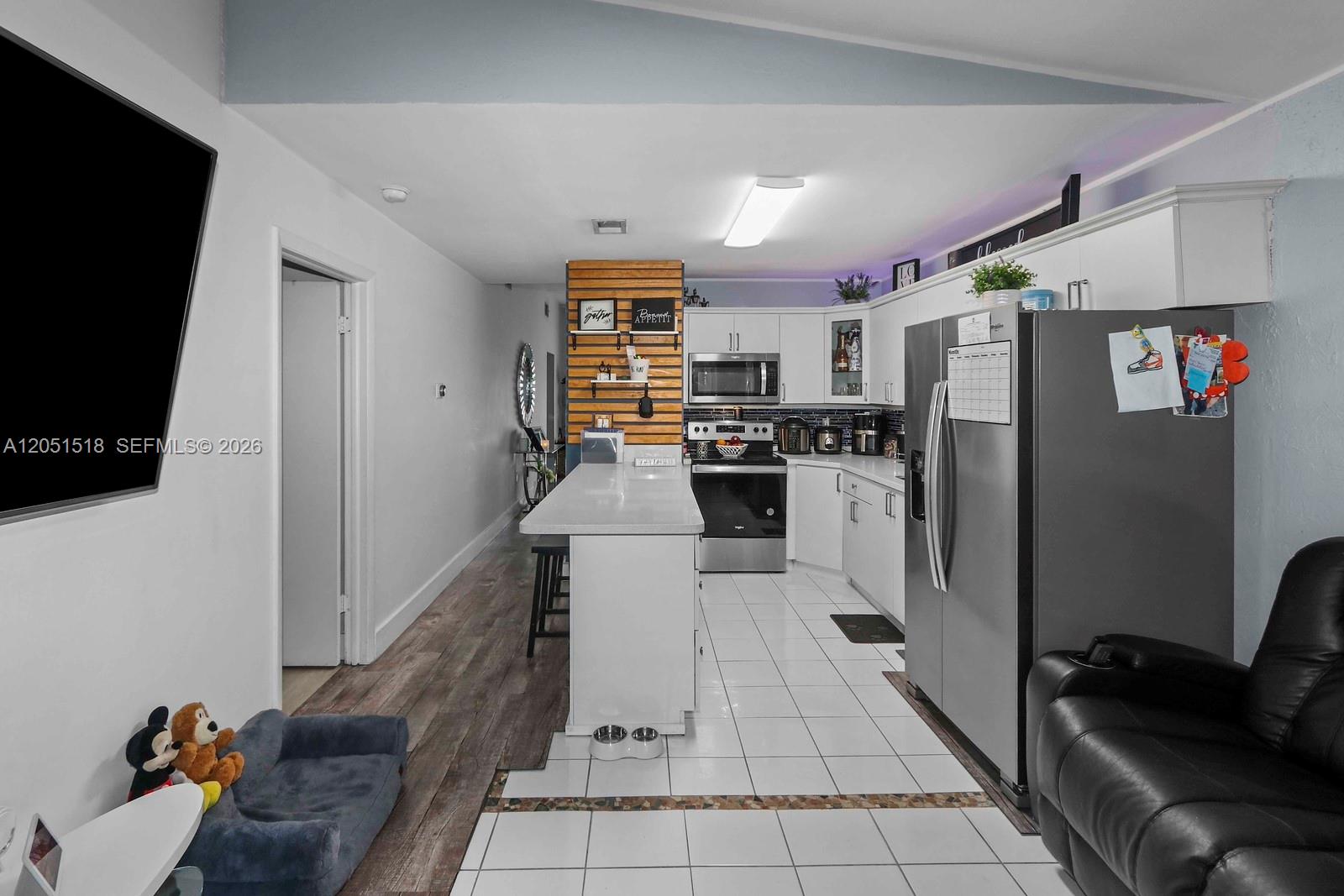 2884 W 75th Street