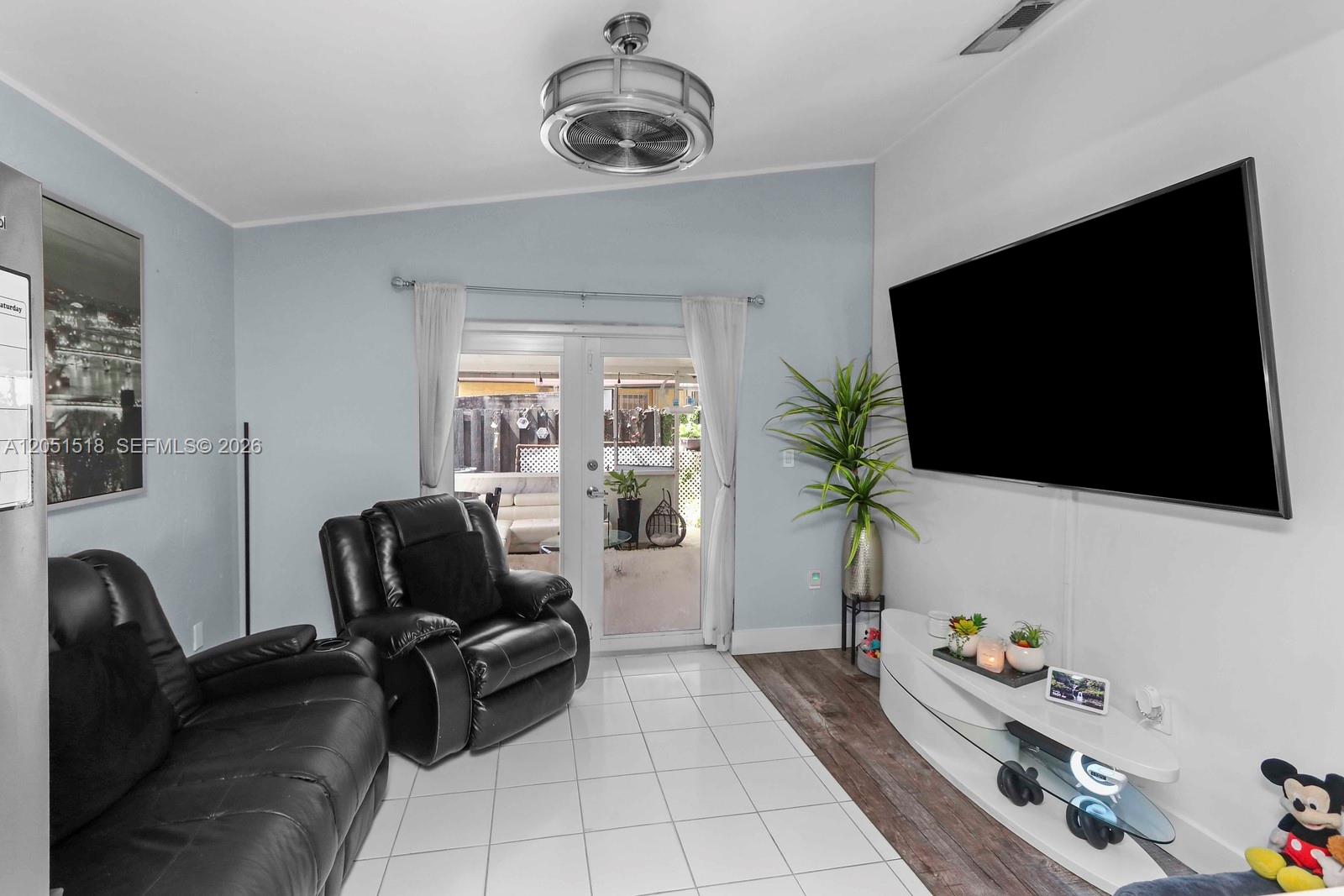 2884 W 75th Street