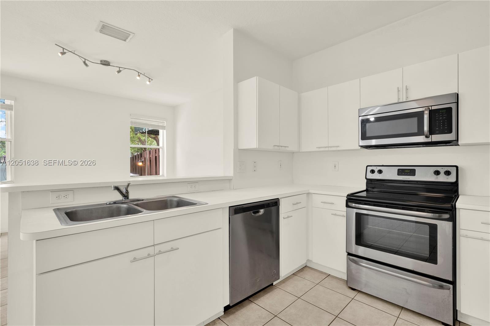 11416 NW 43rd Terrace