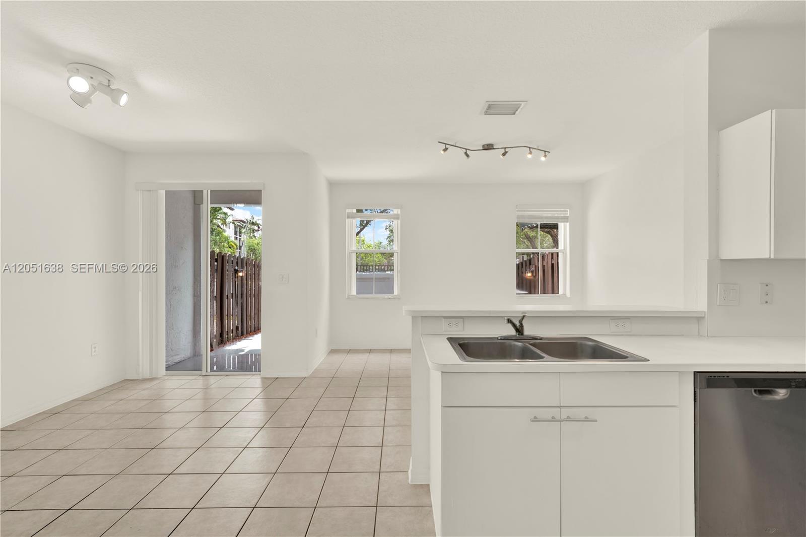 11416 NW 43rd Terrace