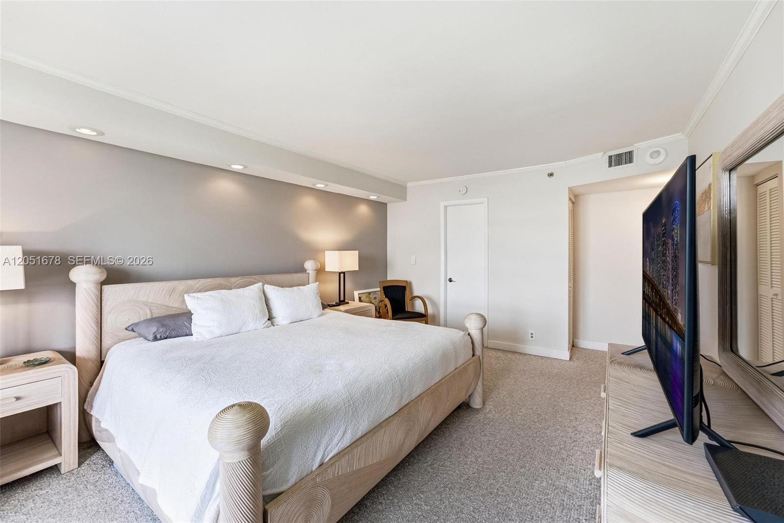2000 Towerside Terrace