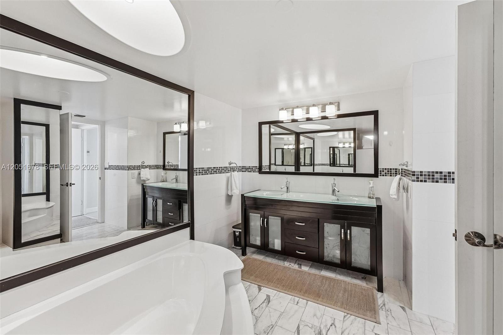 2000 Towerside Terrace