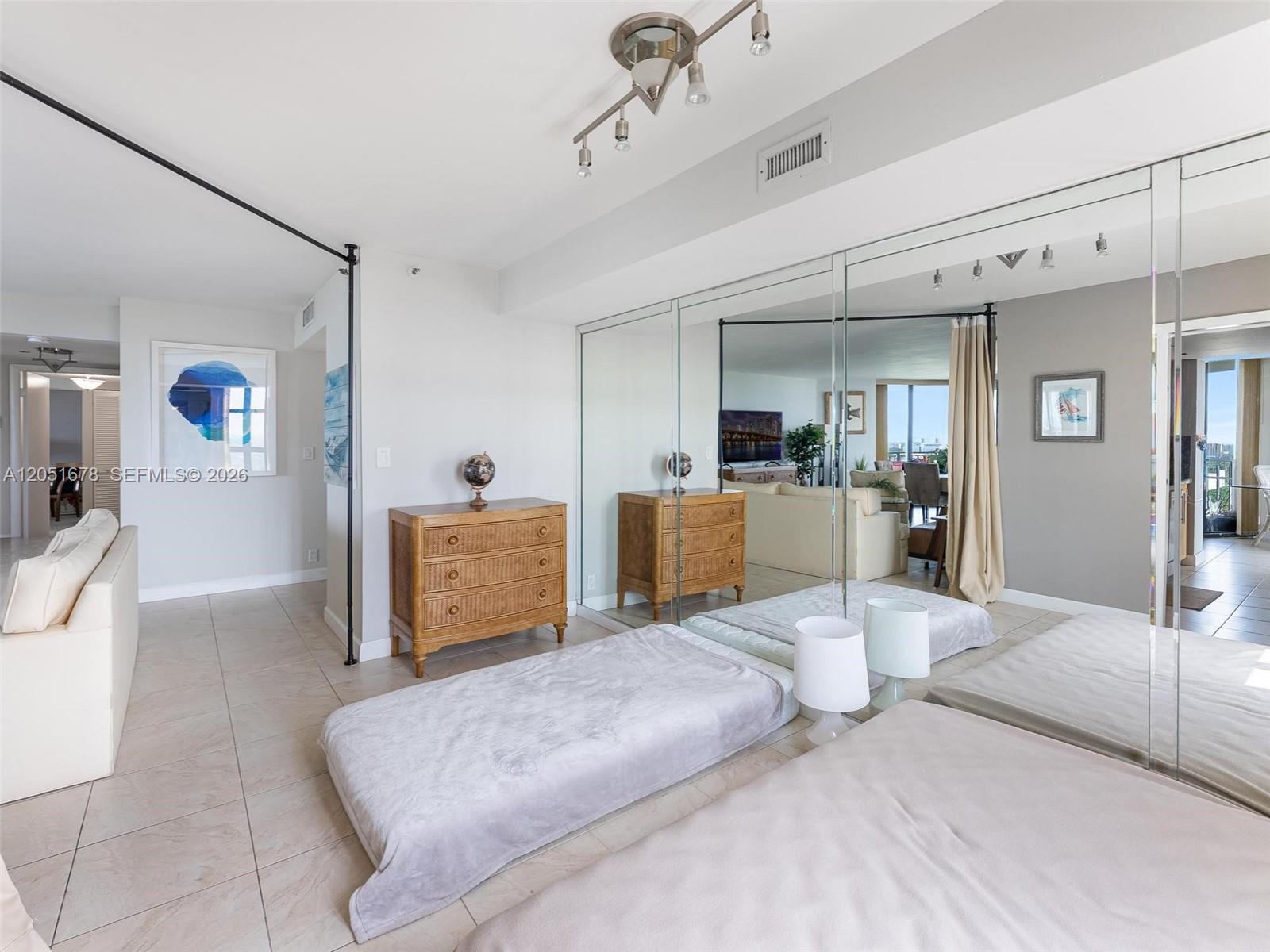 2000 Towerside Terrace