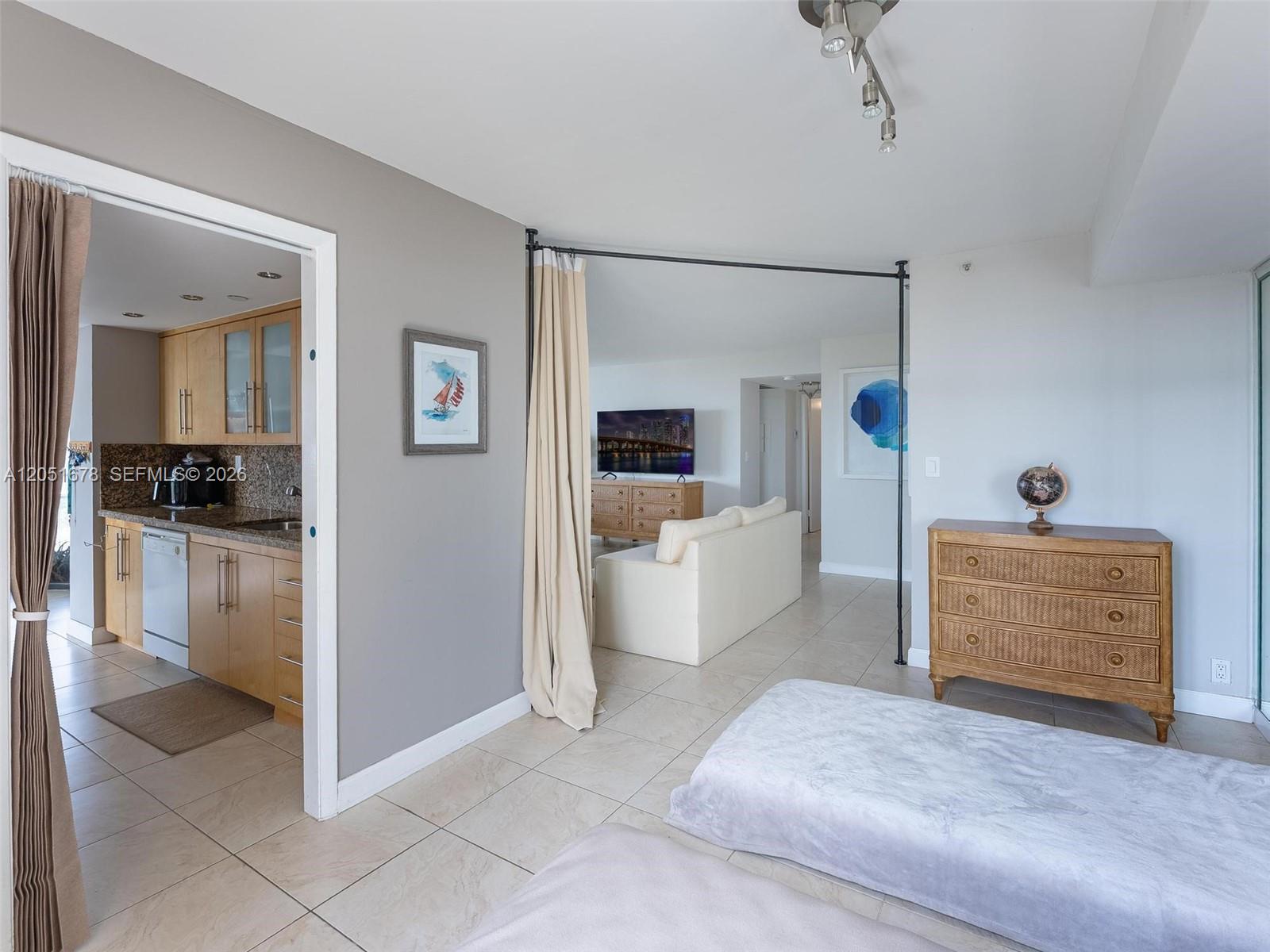 2000 Towerside Terrace