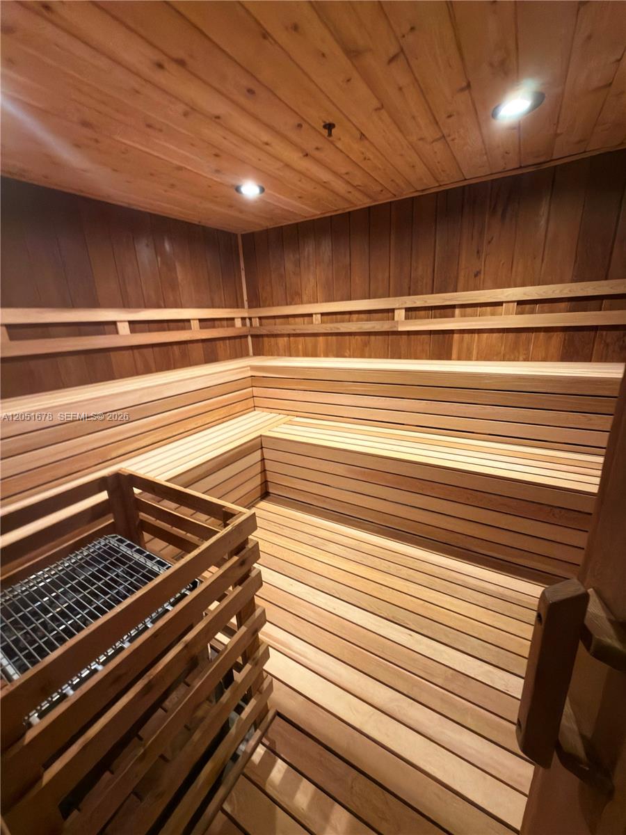 2000 Towerside Terrace