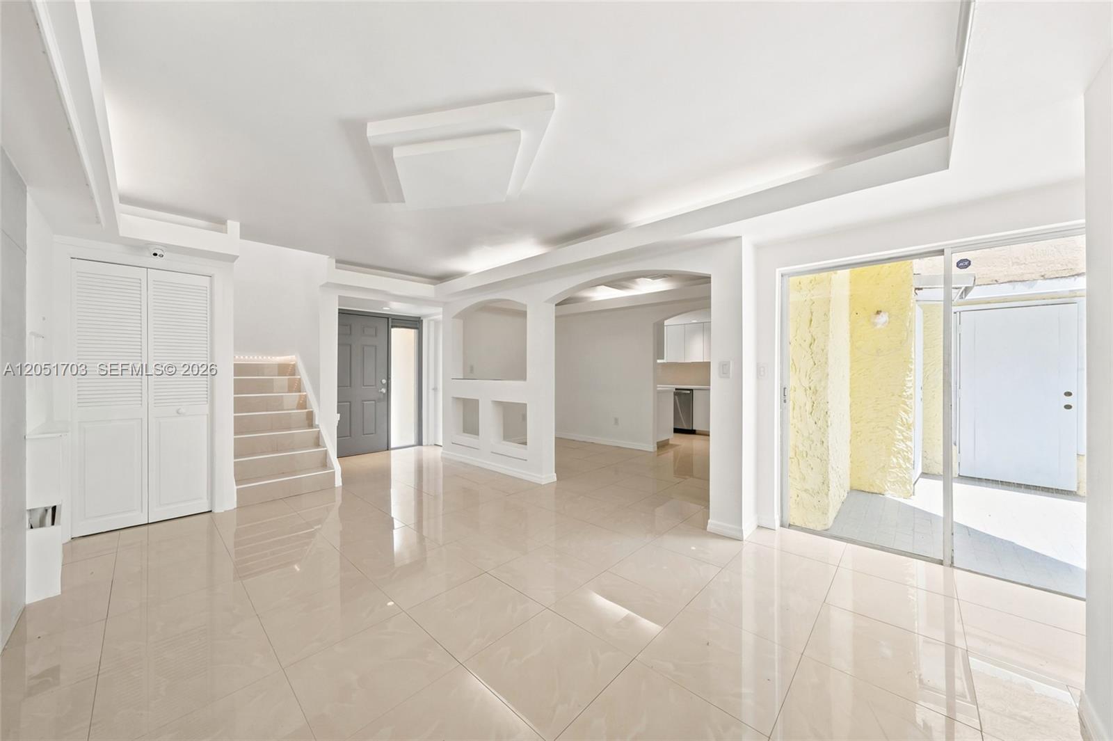 9674 Fontainebleau Boulevard