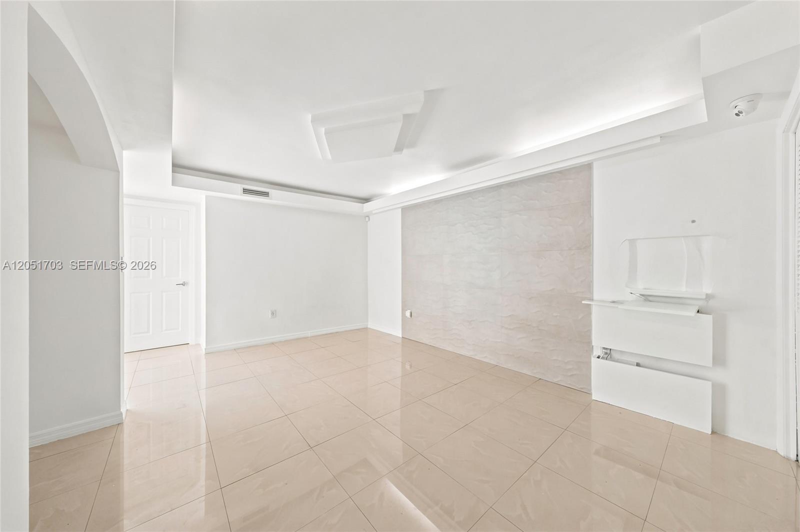 9674 Fontainebleau Boulevard