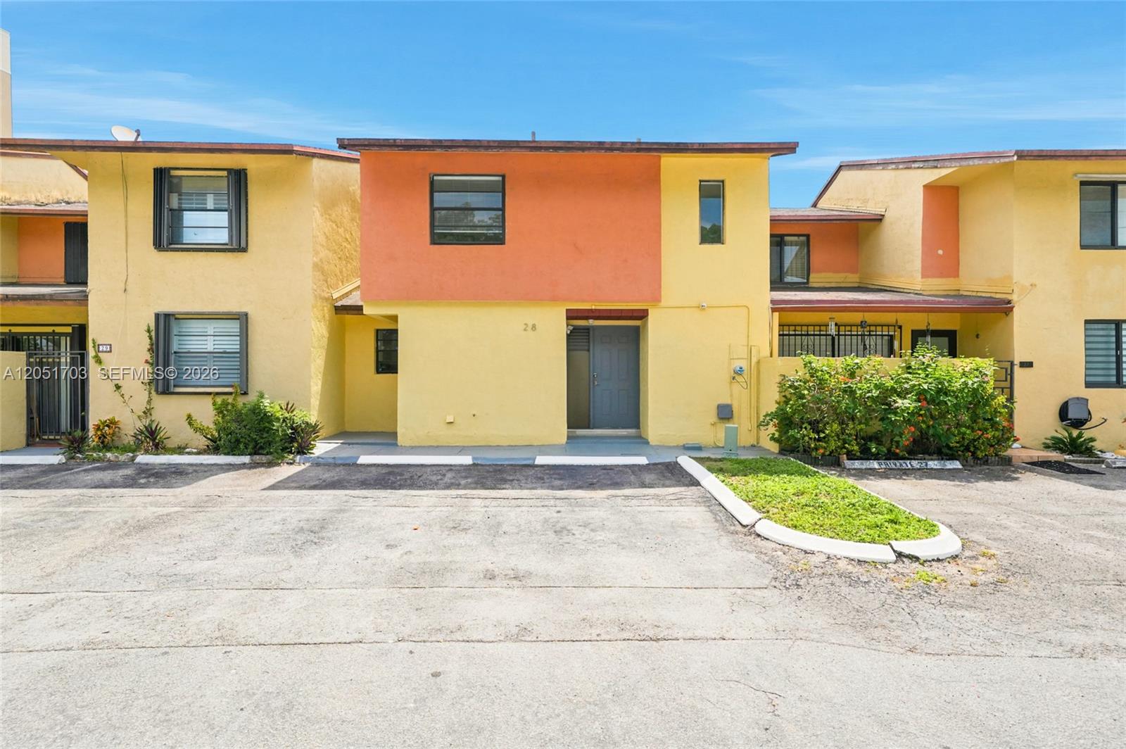 9674 Fontainebleau Boulevard