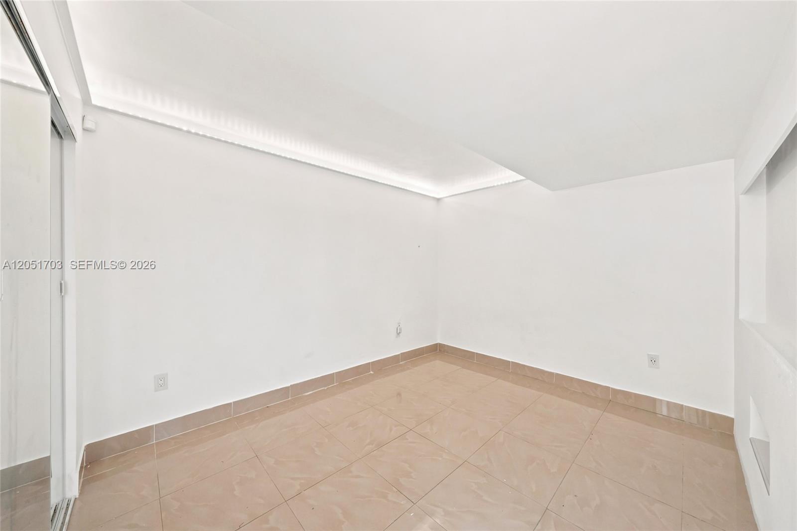 9674 Fontainebleau Boulevard
