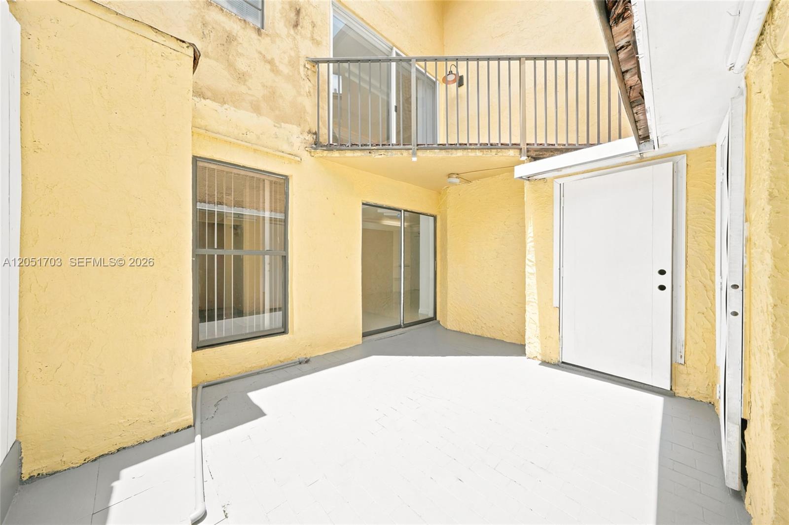 9674 Fontainebleau Boulevard