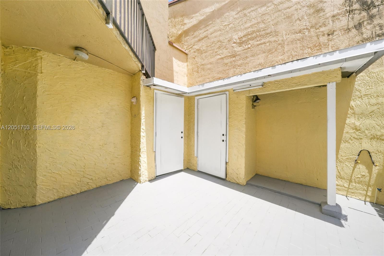 9674 Fontainebleau Boulevard